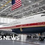 Foreign Royal Jet Becomes Air Force One Trump unveils new Air Force One, a $400 million jet gifted by Qatar | full video
